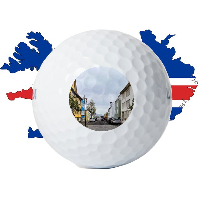 Balles De Golf Reykjavik Islande Street Photographie (A golf ball with a photograph of a city street in Reykjavik, Iceland.  Mount Esja can be seen.)