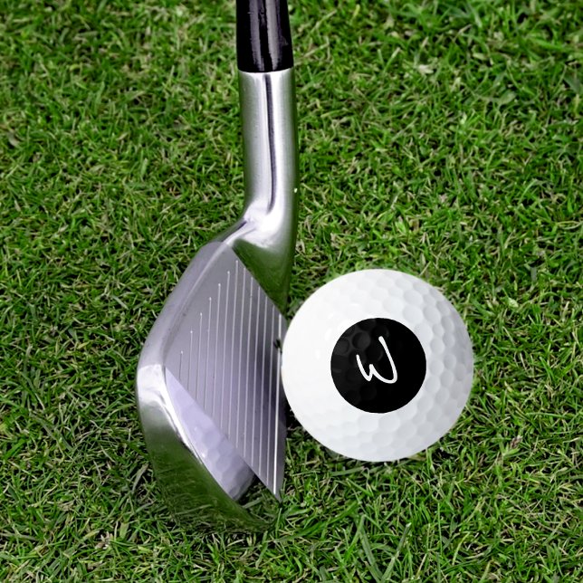 Balles De Golf Simple moderne W (modifiable initial) Monogramme (Créateur téléchargé)