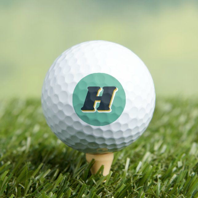Balles De Golf Typographie Rétro Cool Monogramme Initial | Vert (T-shirt Insitu)