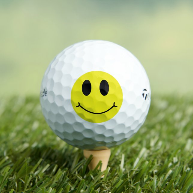 Balles De Golf Visage Jaune Souriant Classique (T-shirt Insitu)