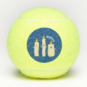 Balles De Tennis Caricature en trois chandelles mignonnes