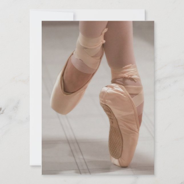 Ballet Dancer en Pointe Pieds, Chaussures Pointe R (Devant)
