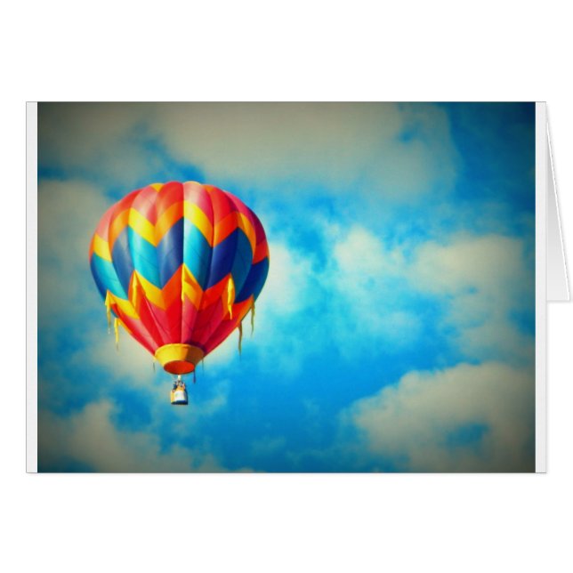 Ballon à air chaud dans le ciel bleu (Devant horizontal)