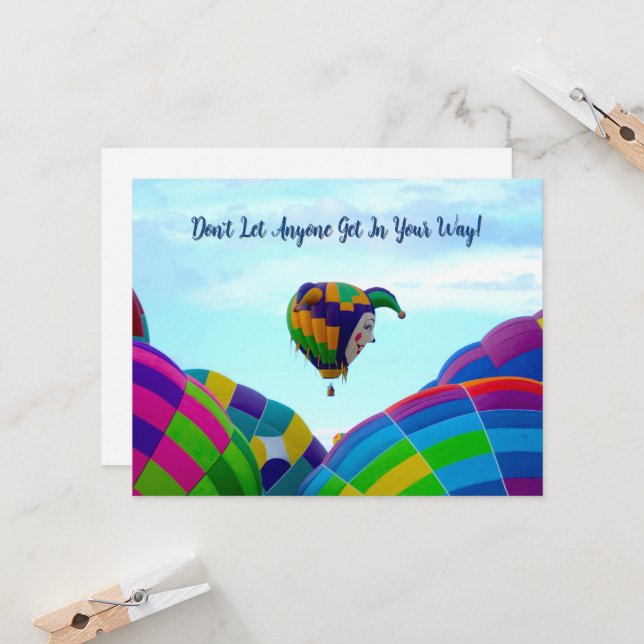 Ballon à air chaud entre l'écart (Devant/Arrière en situation)