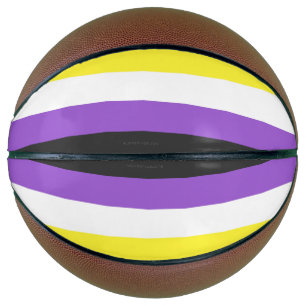 Ballon De Basket Drapeau de fierté non binaire de SlipperyJoe's jau