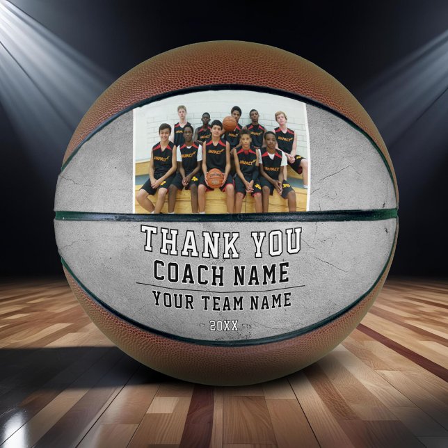 Ballon De Basket Gris Rustique Merci Coach Nom de l'équipe Photo (Créateur téléchargé)