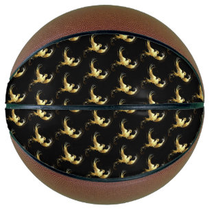 Ballon De Basket Oiseau d'or sur Arrière - plan noir