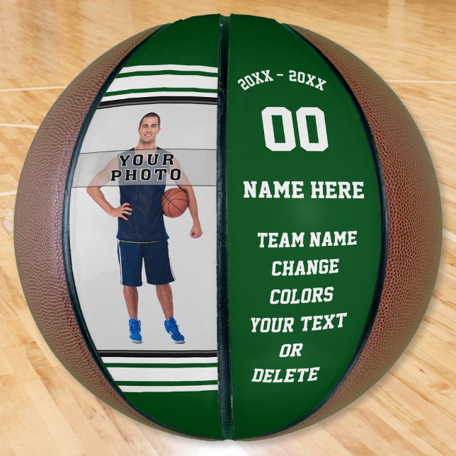 Ballon De Basket Photo personnalisée en vert et blanc Basket Ball (Custom basketball with picture. Personalized Basketballs. Senior gift ideas for Basketball. Green)