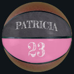 Ballon De Basket Pink Girl Name numéro de sport Chalkboard etching<br><div class="desc">Offrez un cadeau unique d'un basket-ball personnalisé à votre étoile. Etché, grunge, police moderne sur le tableau de bord lui donne une sensation de rue. L'athlète sera surpris. Cette balle rose sera difficile à perdre d'être customisée avec son nom et son numéro. Ce sera un rappel constant de votre attention,...</div>