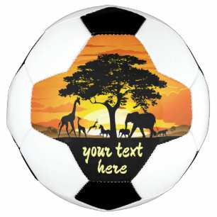 Ballon De Foot Animaux sauvages sur le coucher de soleil de la sa
