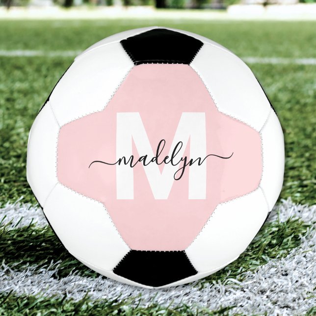 Ballon De Foot Monogramme de nom rose pâle (Blush Pink Name Monogram Soccer Ball)
