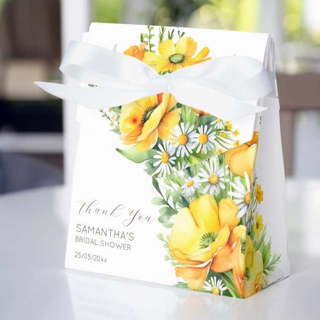 Ballotins Amour en fleur printemps nuptiale douche (Love in bloom spring summer bridal shower favor box bridal shower favors yellow wild daisy buttercup)