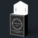 Ballotins Ballotin de traitement de fête<br><div class="desc">Cette boîte de fête est présentée dans une élégante couleur noir et blanc avec un accent brillant diamant au centre avant. Customisez cet élément et modifiez l'exemple de texte sur le vôtre avec ce modèle. Astuce : Ajoutez simplement vos bonnes friandises et ajoutez un ruban festif.</div>