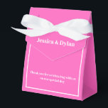 Ballotins Ballotin de traitement de fête<br><div class="desc">Cette boîte de faveur de fête est présentée dans une élégante couleur rose et blanc chaud. Customisez cet élément et modifiez l'exemple de texte sur le vôtre. Astuce : Ajoutez simplement vos bonnes friandises et ajoutez un ruban festif.</div>