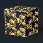 Ballotins Ballotin Party Favoriser Box-Gold Stars<br><div class="desc">Boite de faveur de fête dans un design d'impression festif d'étoiles d'or. Couleur Noir Personnaliser cet article ou acheter tel quel. Image stock</div>