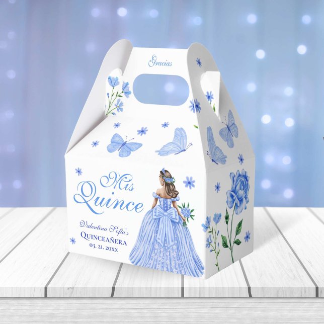 Ballotins Bleu clair Quinceañera Papillon et Floral Rose (Light Blue Quinceañera Butterfly and Roses Floral Favor Boxes)