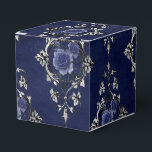 Ballotins Bleu marine et floral damassé victorien argenté<br><div class="desc">Boîte à favoris de motif floral damassé vintage étincelant aux accents de bleu marine et d'argent..</div>