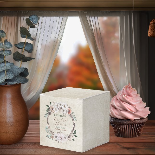 Ballotins Boho automnal floral mariage discret (Boho Muted Fall Floral and Grapevine Wreath "Fall in Love" Bridal Shower Collection Favor Box)