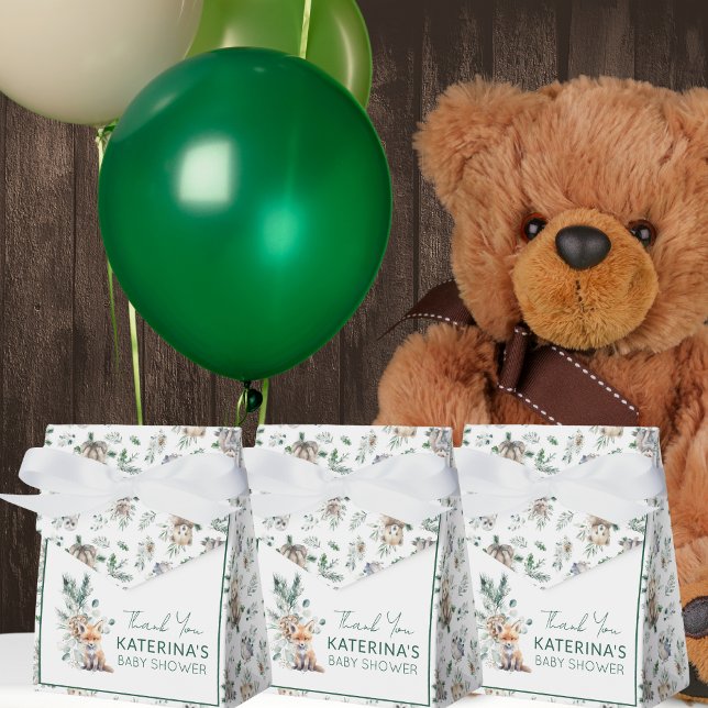 Ballotins Bois rustique mou Animaux Baby shower Merci (These cute baby shower favor boxes are perfect for a rustic woodland animal theme.)