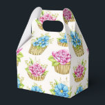 Ballotins Boîte Cadeau de Cupcakes Floraux<br><div class="desc">Je vais poster ceci dans mes collections de cuisine populaires 1, 2, 3 ou plus... ainsi que dans ma nouvelle COLLECTION de boîtes et sacs à favoris... MES DERNIÈRES... MÉTIERS... RESTAURANTS... .. Je vais également créer des autocollants qui iraient bien avec ceci. Amusez-vous ! Je vous remercie, j'espère vous voir...</div>
