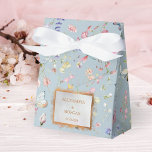 Ballotins Boîte de faveur de fleurs sauvages élégantes quelq<br><div class="desc">Ajoutez une touche personnelle à vos faveurs de mariage avec la Boîte de faveur de fleurs sauvages élégantes quelque chose de bleu. Ornée de délicates fleurs sauvages à l'aquarelle sur un fond bleu tranquille, cette boîte de faveur complète votre thème de mariage bohème chic. Elle fait partie de la collection...</div>