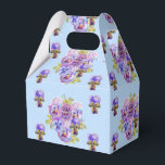 Ballotins Boîte de faveur de gâteau de mariage floral Pansy<br><div class="desc">Boîtes de faveur de gâteau de fête de thé floral Pansy Point Pansy Bleu Chic Démodé. Conçues à partir de l'une de mes peintures à l'aquarelle.</div>