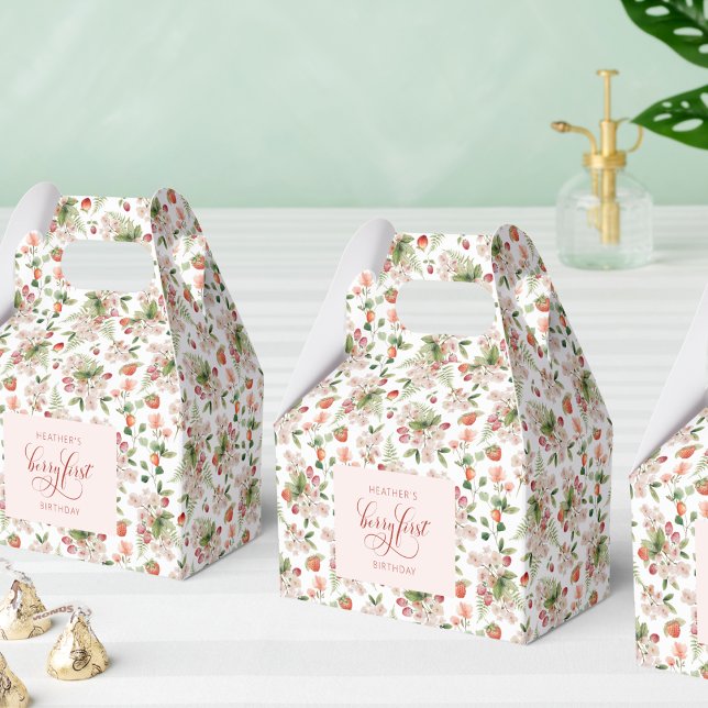 Ballotins Boîte de faveur pour le premier anniversaire de Be (Strawberry Floral Berry First Birthday Favor Box by Painted Paperie
)