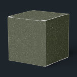 Ballotins Boîte de faveur verte à mousse tachetée pour événe<br><div class="desc">Apportez une touche raffinée et pourtant organique à vos événements avec cette boîte de faveur verte mousse tachetée. La finition à texture bruitée unique ajoute un élément visuel tactile qui se démarque magnifiquement dans la lumière naturelle et artificielle. Conçue pour séduire les minimalistes modernes et les organisateurs d'événements à grand...</div>