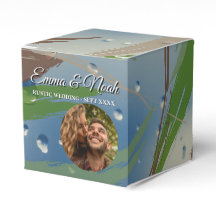 Boîte de faveurs de couleur verte, marron et beige