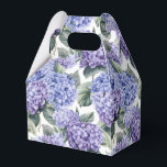 Ballotins Boîte de friandises à motif d'hortensia pour fête<br><div class="desc">La boîte de faveurs de fête est présentée avec une impression florale d'hortensia. 
Personnalisez cet article ou achetez-le tel quel.
Conseil : il suffit d'ajouter vos excellentes friandises et un ruban de fête.



Image sous licence</div>