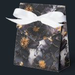 Ballotins Boîte de friandises de fête à motif floral<br><div class="desc">La boîte de faveurs de fête est présentée avec un beau grand motif floral de fleurs noires.
Personnalisez cet article ou achetez-le tel quel.
Conseil : il suffit d'ajouter vos excellentes friandises et d'ajouter un ruban de fête.



Image sous licence</div>