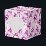 Ballotins Boîte de friandises Orchidées Party<br><div class="desc">La boîte de faveur de fête est présentée avec une belle impression florale d'orchidées violettes. 
Personnalisez cet article ou achetez-le tel quel.
Conseil : Ajoutez simplement vos excellentes friandises et un ruban de fête.



Image sous licence</div>