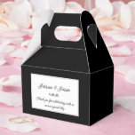 Ballotins Boîte de friandises pour fête<br><div class="desc">La boîte de faveur de fête est présentée dans une élégante couleur noire.
Personnalisez cet article et remplacez le texte exemple par le vôtre.
Astuce : il suffit d'ajouter vos délicieuses friandises et un ruban de fête.</div>