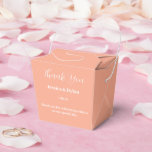 Ballotins Boîte de friandises pour fête<br><div class="desc">Cette boîte de friandises est présentée dans une couleur pêche élégante.
Personnalisez cet article et remplacez le texte d'exemple par le vôtre.
Astuce : il suffit d'ajouter vos délicieuses friandises et un ruban de fête.</div>