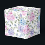 Ballotins Boîte de friandises pour fête avec impression d'ho<br><div class="desc">La boîte de faveurs de fête est illustrée d'une impression florale d'hortensia. 
Personnalisez cet article ou achetez-le tel quel.
Conseil : il suffit d'ajouter vos excellentes friandises et un ruban de fête.</div>