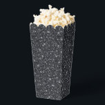 Ballotins Boîte de friandises pour fête glitter<br><div class="desc">La boîte de cadeaux de fête est présentée avec une impression de paillettes fausses de couleur noire festive.
Parfait pour offrir des friandises en cadeau. Personnalisez cet article ou achetez-le tel quel.
Conseil : il suffit d'ajouter vos excellentes friandises et un joli ruban.




Impression sous licence</div>