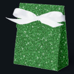 Ballotins Boîte de friandises pour fête scintillante<br><div class="desc">La boîte de faveur de fête est présentée avec une impression de paillettes fausses de couleur verte festive.
Parfait pour offrir des friandises en cadeau. Personnalisez cet article ou achetez tel quel.
Conseil : il suffit d'ajouter vos excellentes friandises et d'ajouter un joli ruban.




Impression sous licence</div>