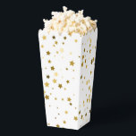 Ballotins Boîte de friandises Stars Are Out<br><div class="desc">La boîte de friandises de faveur de fête est présentée dans un imprimé d'étoiles blanc et or.
Personnalisez cet article ou achetez tel quel.




Image sous licence</div>