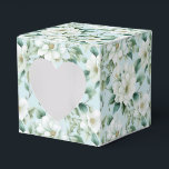 Ballotins Boîte de traitement à la fête florale blanche<br><div class="desc">La boîte de fête est affichée avec une belle impression florale blanche. Customisez cet objet ou achetez tel quel. Astuce : Ajoutez simplement vos bonnes friandises et ajoutez un ruban festif. Image sous licence</div>