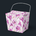 Ballotins Boîte de traitement de la fête des orchidées<br><div class="desc">La boîte de faveur de la fête est présentée avec un joli imprimé fleuri d'orchidées violettes. Customisez cet objet ou achetez tel quel. Astuce : Ajoutez simplement vos bonnes friandises et ajoutez un ruban festif. Image sous licence</div>