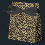 Ballotins Boîte de traitement de la partie Empreinte de léop<br><div class="desc">La boîte de faveur Party est affichée avec un joli empreinte de léopard de parties scintillant métallique. Customisez cet objet ou achetez tel quel. Astuce : Ajoutez simplement vos bonnes friandises et ajoutez un ruban festif. Image sous licence</div>