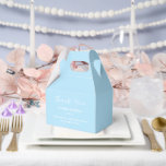 Ballotins Boîte de traitement de partie<br><div class="desc">La boîte de préférence Party est affichée dans une élégante couleur bleu clair. Customisez cet élément et modifiez l'exemple de texte sur le vôtre. Astuce : Ajoutez simplement vos bonnes friandises et ajoutez un ruban festif.</div>