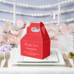 Ballotins Boîte de traitement de partie<br><div class="desc">La boîte de faveur de la fête est affichée dans une couleur rouge élégante. Customisez cet élément et modifiez l'exemple de texte sur le vôtre. Astuce : Ajoutez simplement vos bonnes friandises et ajoutez un ruban festif.</div>