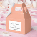 Ballotins Boîte de traitement de partie<br><div class="desc">La boîte de faveur de la fête est affichée dans une élégante couleur pêche. Customisez cet élément et modifiez l'exemple de texte sur le vôtre. Astuce : Ajoutez simplement vos bonnes friandises et ajoutez un ruban festif.</div>