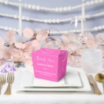 Ballotins Boîte de traitement de partie<br><div class="desc">La boîte de réception est affichée dans une couleur rose chaud festif. Customisez cet élément et modifiez l'exemple de texte sur le vôtre. Astuce : Ajoutez simplement vos bonnes friandises et ajoutez un ruban festif.</div>