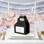 Ballotins Boîte de traitement de partie<br><div class="desc">La boîte de faveur de la fête est affichée dans une couleur noire élégante. Customisez cet élément et modifiez l'exemple de texte sur le vôtre. Astuce : Ajoutez simplement vos bonnes friandises et ajoutez un ruban festif.</div>