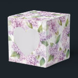 Ballotins Boîte de traitement de partie d'impression Lilacs<br><div class="desc">Une boîte de fête est affichée avec un imprimé floral lilas. Customisez cet objet ou achetez tel quel. Astuce : Ajoutez simplement vos bonnes friandises et ajoutez un ruban festif. Image sous licence</div>