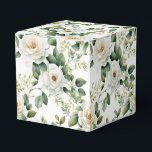 Ballotins Boîte de traitement Fleur Favor<br><div class="desc">La boîte de gâterie Party favorite est présentée avec une belle impression florale rose blanche. Customisez cet objet ou achetez tel quel. Astuce : Ajoutez simplement vos bonnes friandises et ajoutez un ruban festif. Image sous licence</div>
