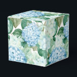 Ballotins Boîte de traitement pour partie d'impression Hydra<br><div class="desc">La boîte de faveur de la fête est affichée avec une impression florale d'hydrangée. Customisez cet objet ou achetez tel quel. Astuce : Ajoutez simplement vos bonnes friandises et ajoutez un ruban festif. Image sous licence</div>