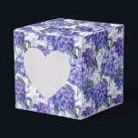 Ballotins Boîte de traitement pour partie d'impression Hydra<br><div class="desc">La boîte de faveur de la fête est affichée avec une impression florale d'hydrangée. Customisez cet objet ou achetez tel quel. Astuce : Ajoutez simplement vos bonnes friandises et ajoutez un ruban festif. Image sous licence</div>